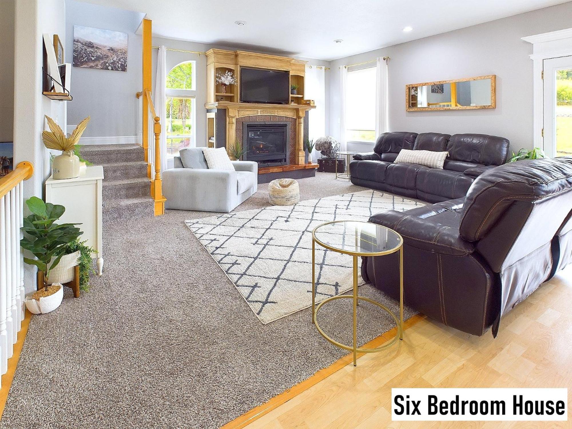 Beautiful Country Apartment, Ac, Pickleball, Billiards, Playground, Gardens Apartment *