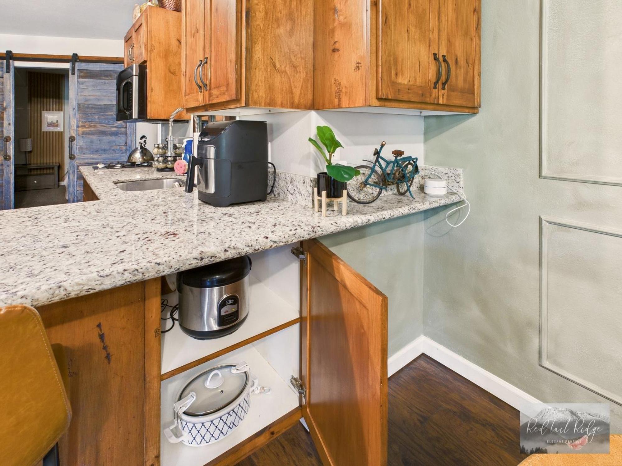 Beautiful Country Apartment, Ac, Pickleball, Billiards, Playground, Gardens Apartment Philomath