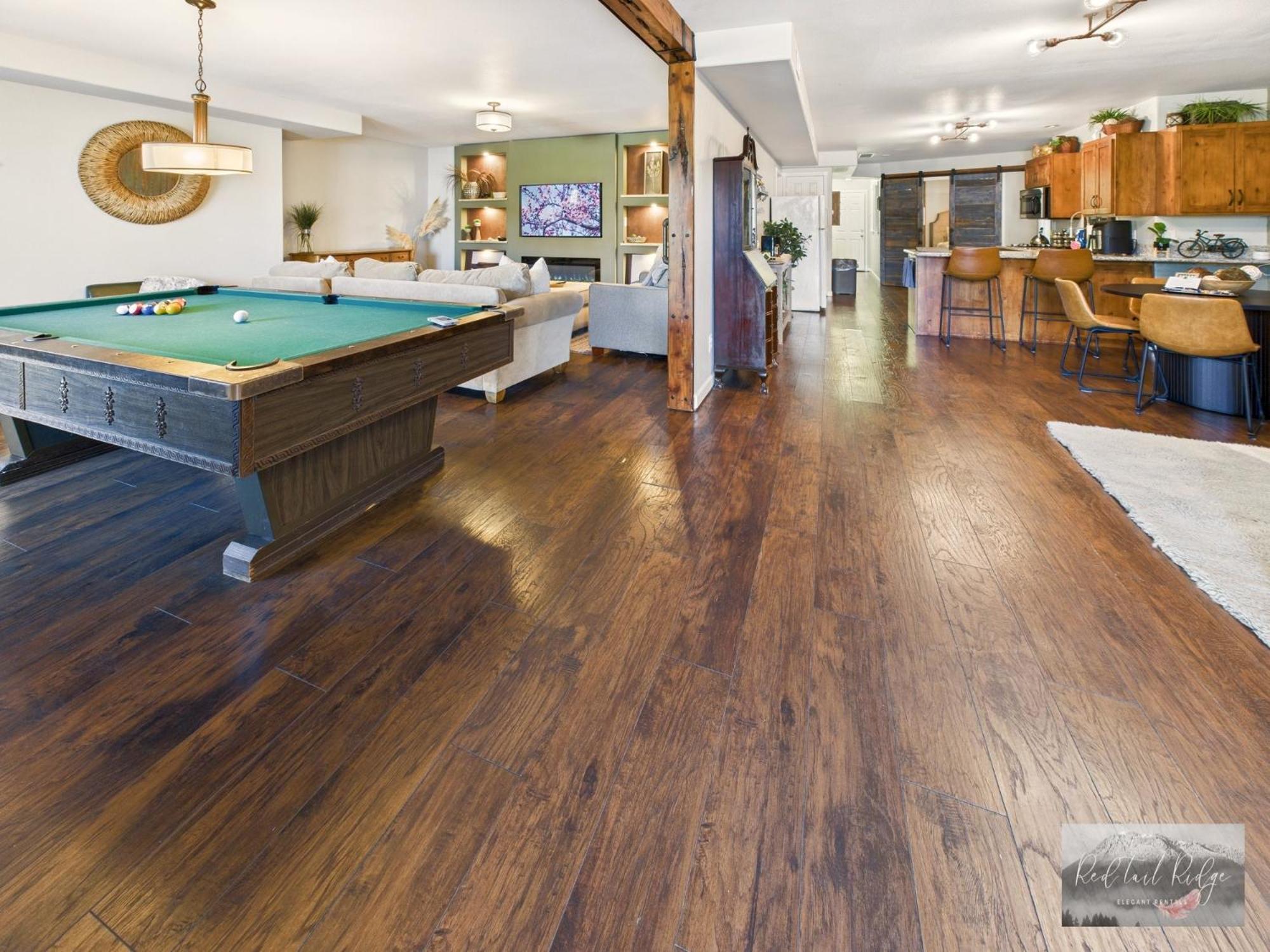 Beautiful Country Apartment, Ac, Pickleball, Billiards, Playground, Gardens *
